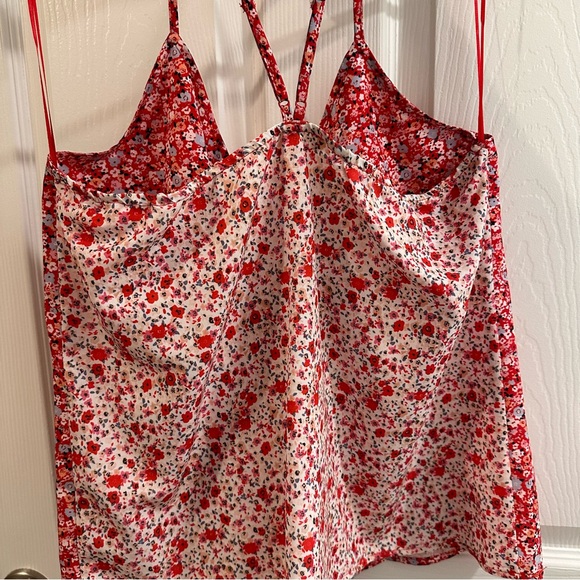 Floral Tank Top - Picture 5 of 5